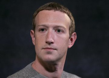 gente-abandona-facebook-y-mark-zuckerberg-se-enfrente-a-la-baja-de-sus-acciones-perdiendo-29-mil-millones