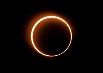 increible-vista-360-de-eclipse-solar-desde-el-espacio